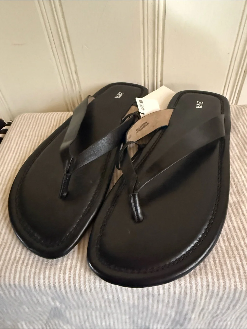 ZARA leather thong sandals- black, NWT size 9